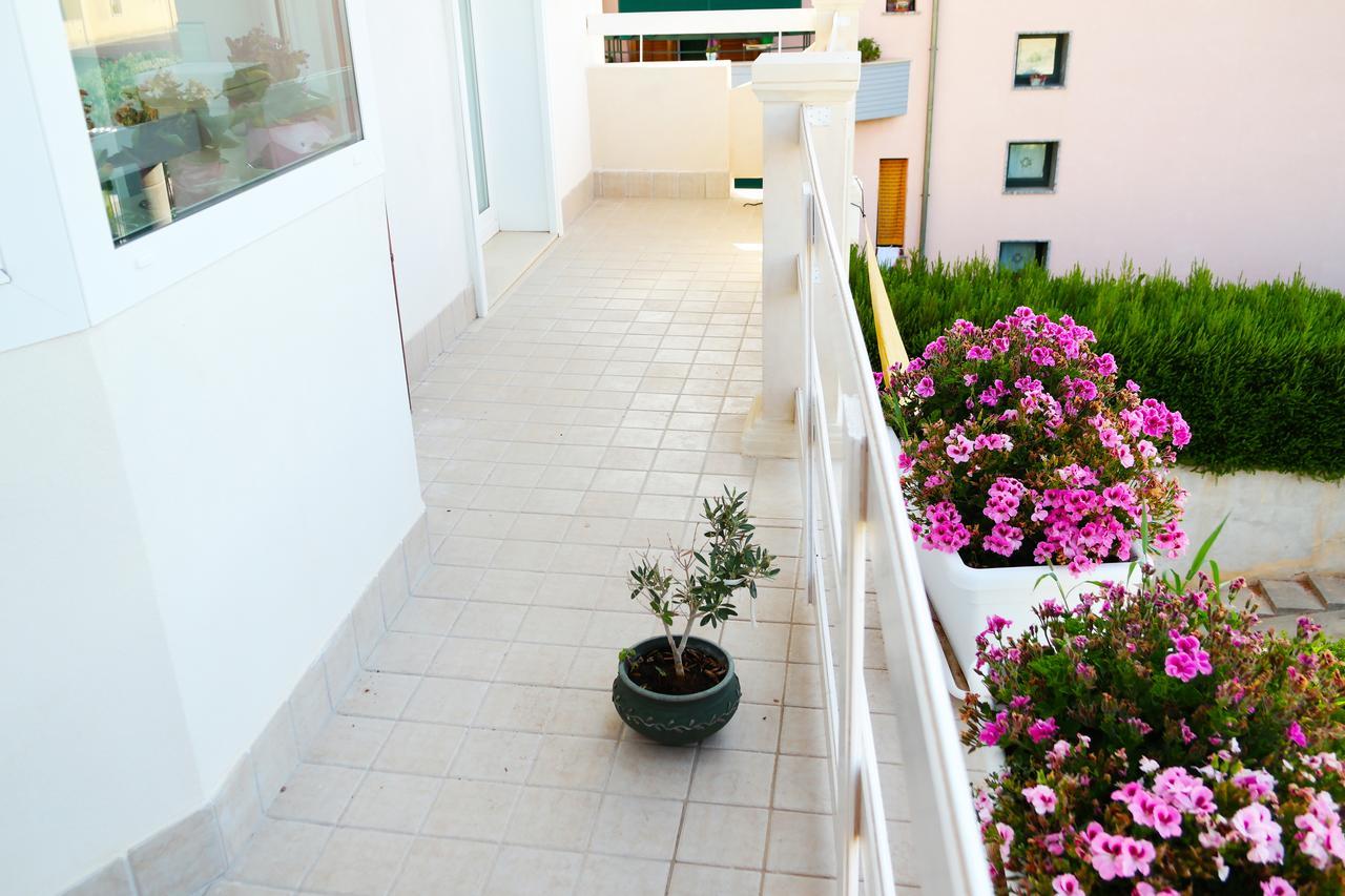 Ermes Bed and Breakfast Avola Exteriör bild