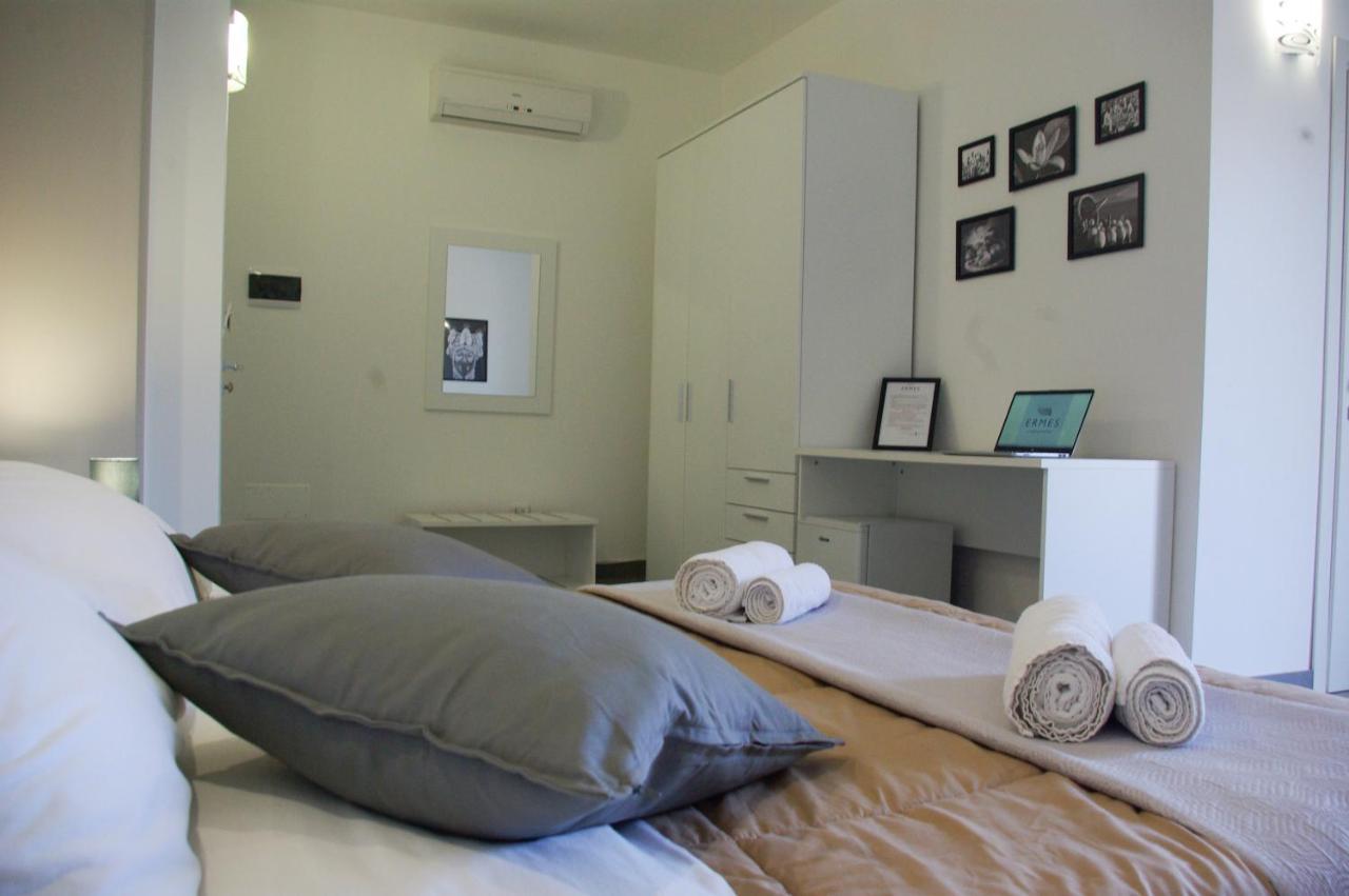 Ermes Bed and Breakfast Avola Exteriör bild